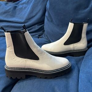 White Dolce Vita Chelsea boot size 8